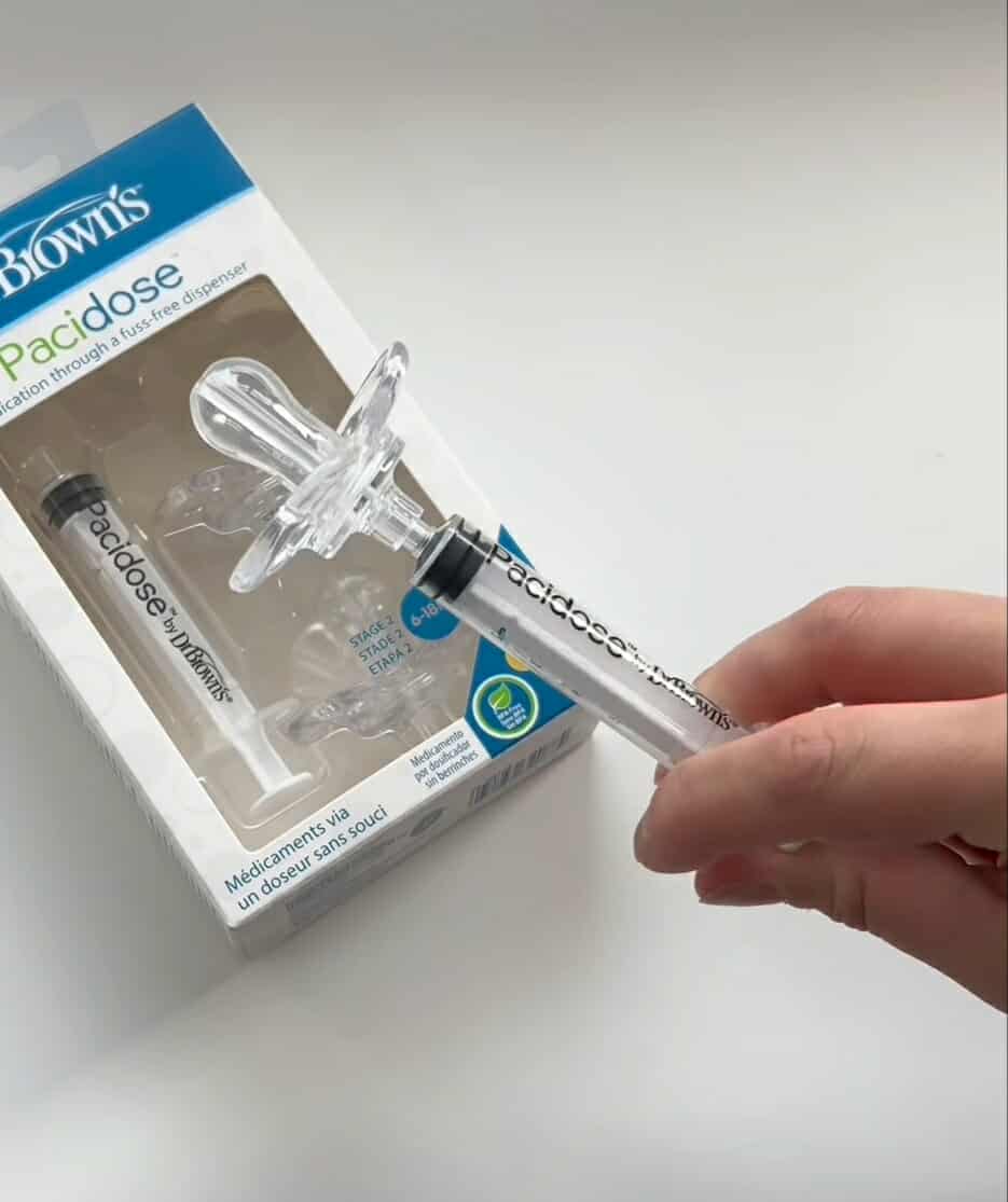 ببرونة Dr. Brown’s Pacidose لإعطاء الدواء للرضع بدون عناء