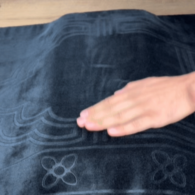 ودّع آلام الركبة مع سجادة صلاة طبية  مصممة للدعم الكامل