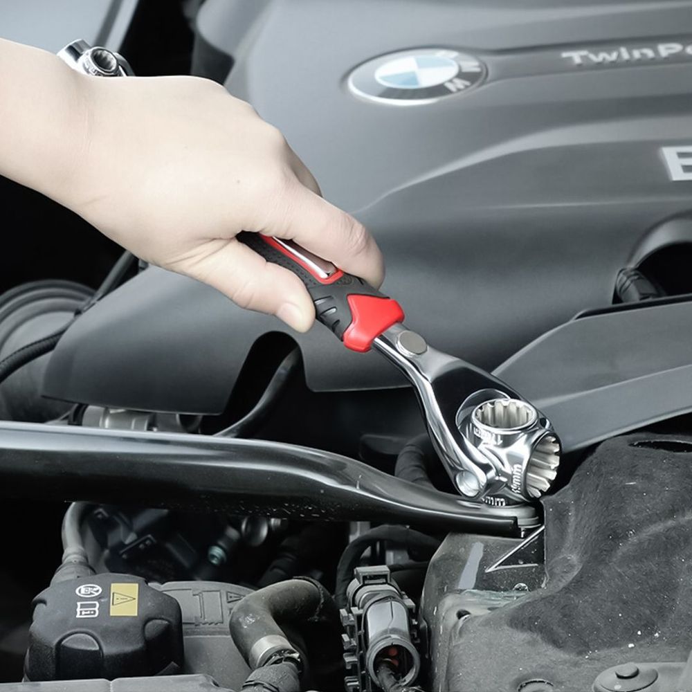 مفتاح متعدد الاستخدامات 8 في 1 – الحل المثالي للصيانة اليومية