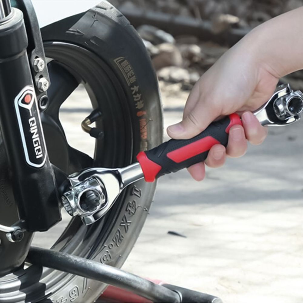 مفتاح متعدد الاستخدامات 8 في 1 – الحل المثالي للصيانة اليومية