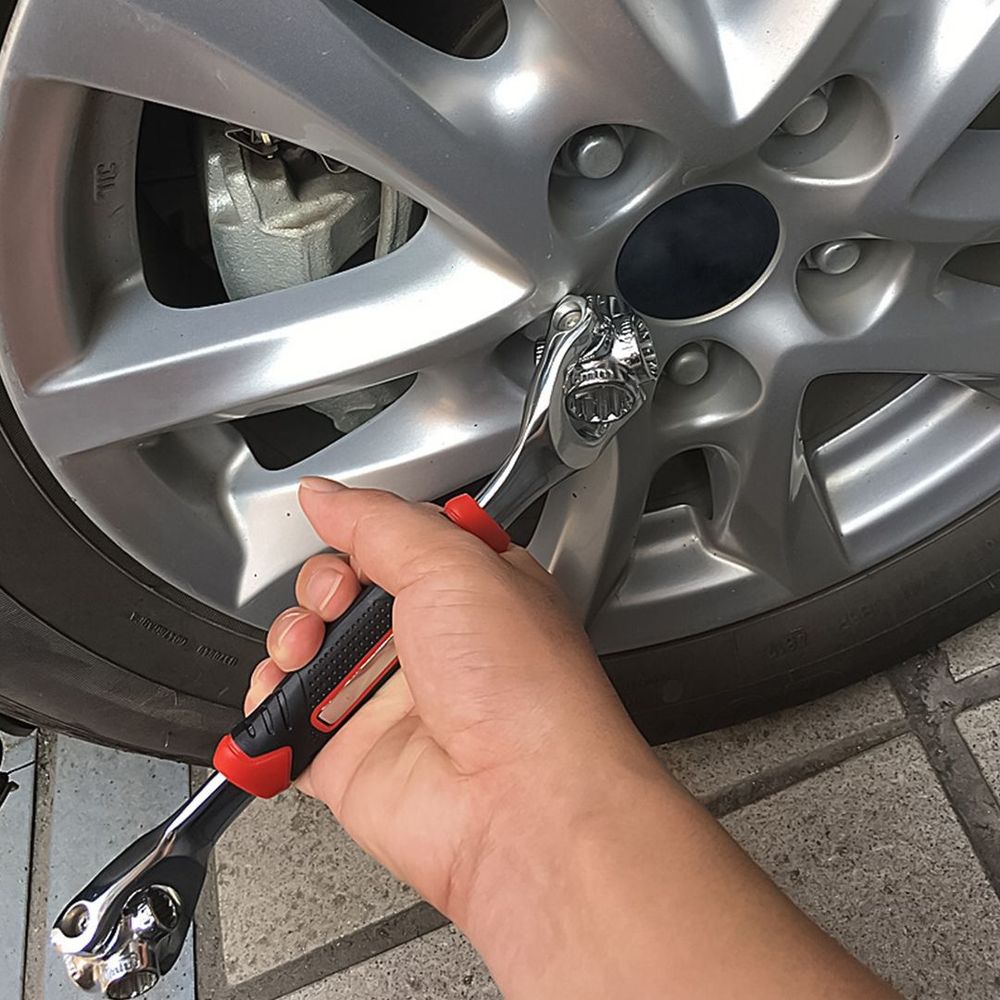 مفتاح متعدد الاستخدامات 8 في 1 – الحل المثالي للصيانة اليومية